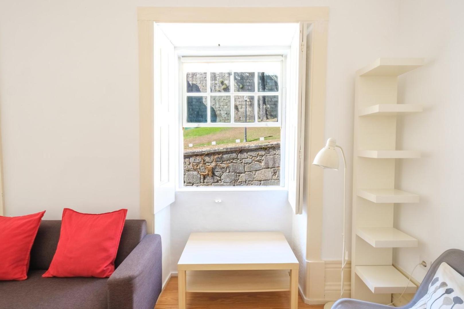 Сasa de vacaciones Guestready - Historic Courtyard Townhouse *