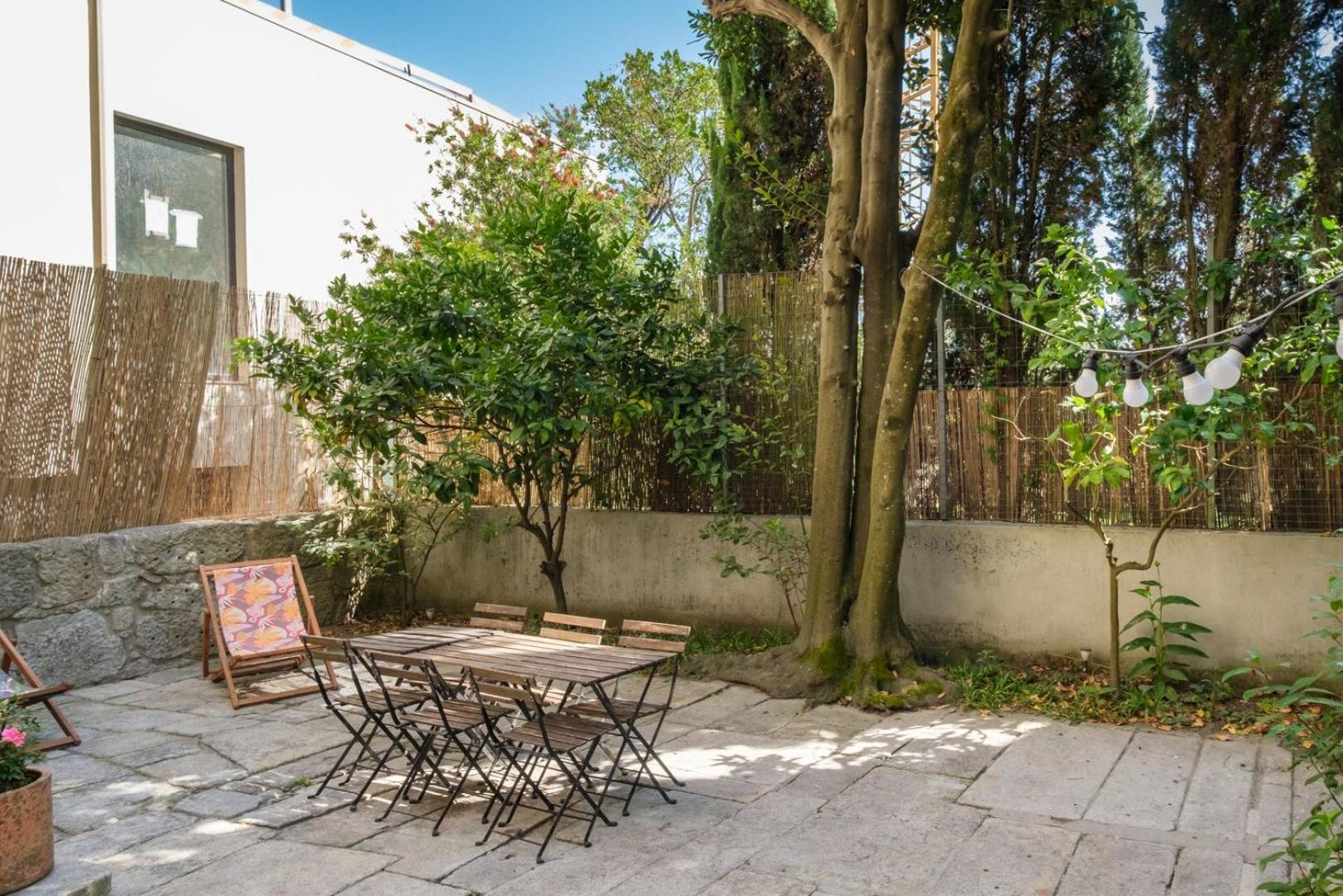 Сasa de vacaciones Guestready - Historic Courtyard Townhouse *