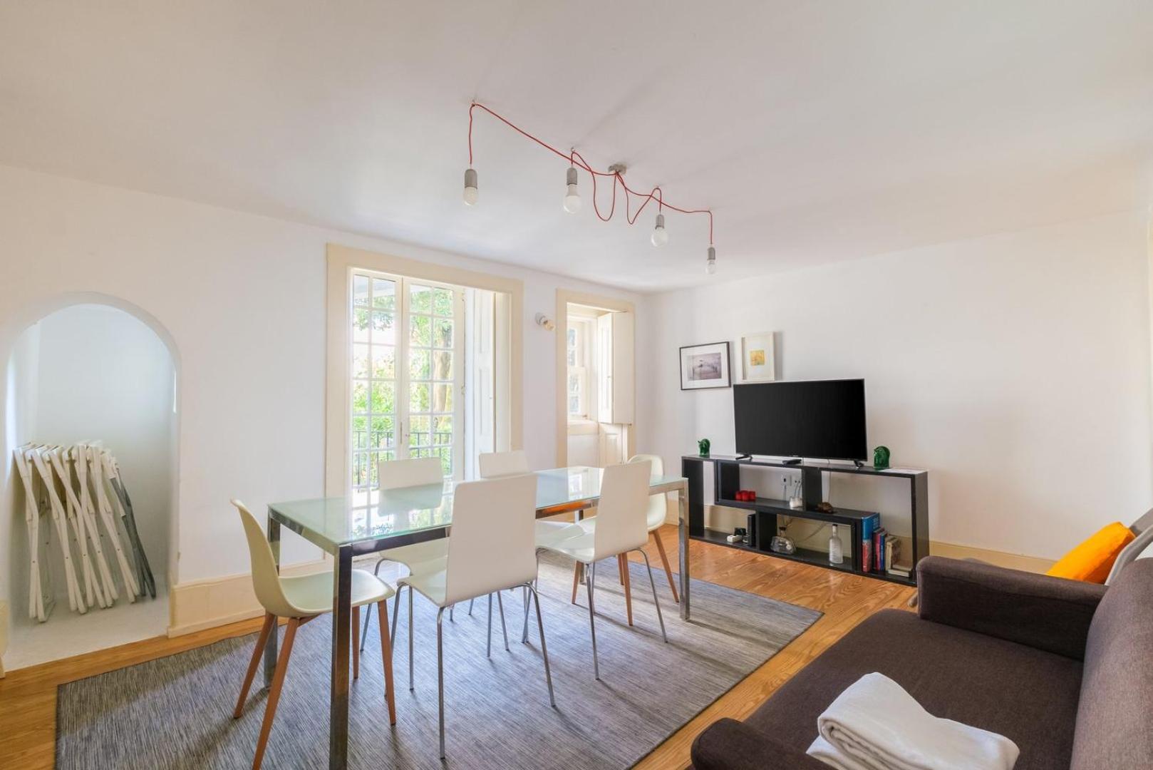 Guestready - Historic Courtyard Townhouse *