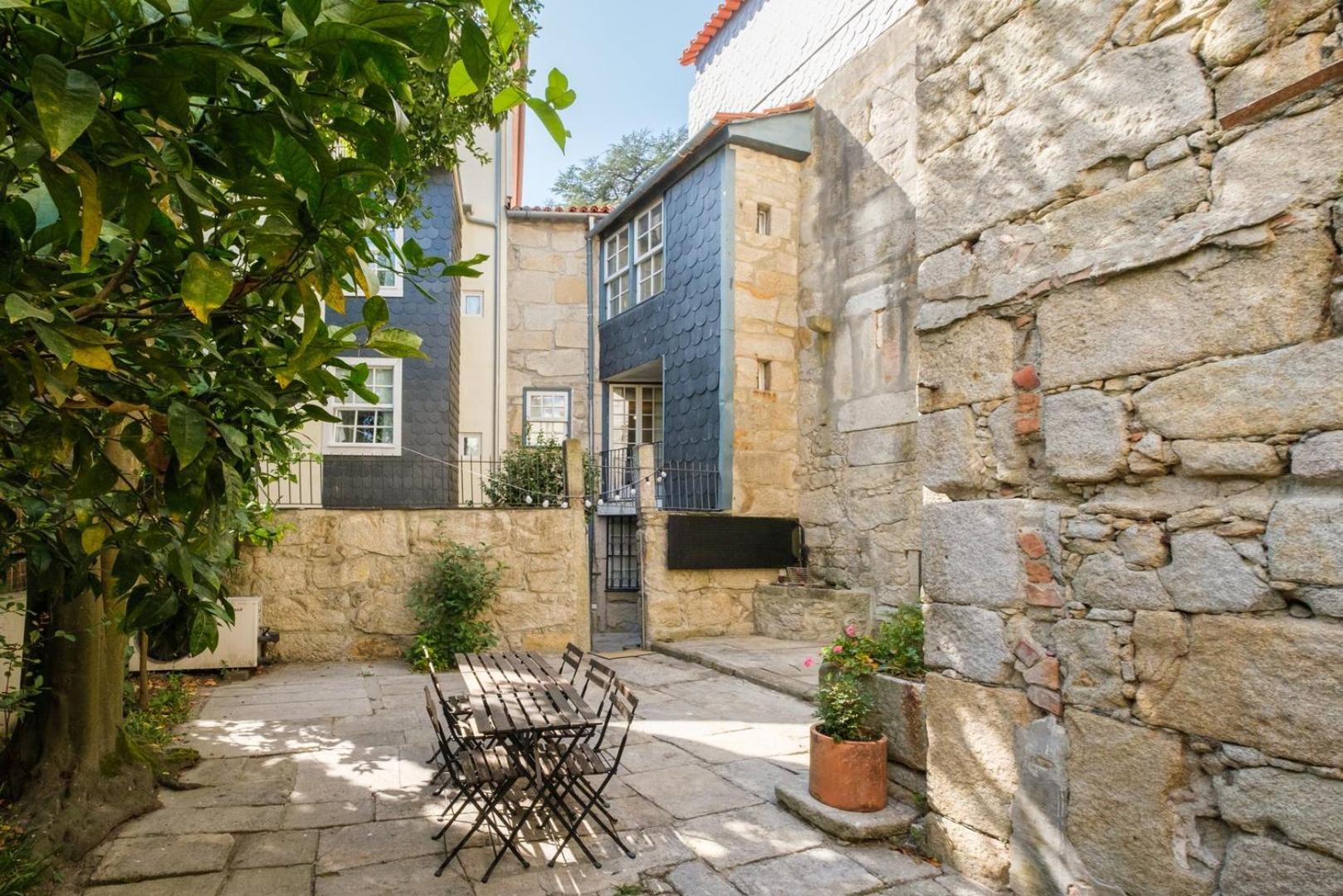 Guestready - Historic Courtyard Townhouse Сasa de vacaciones Oporto