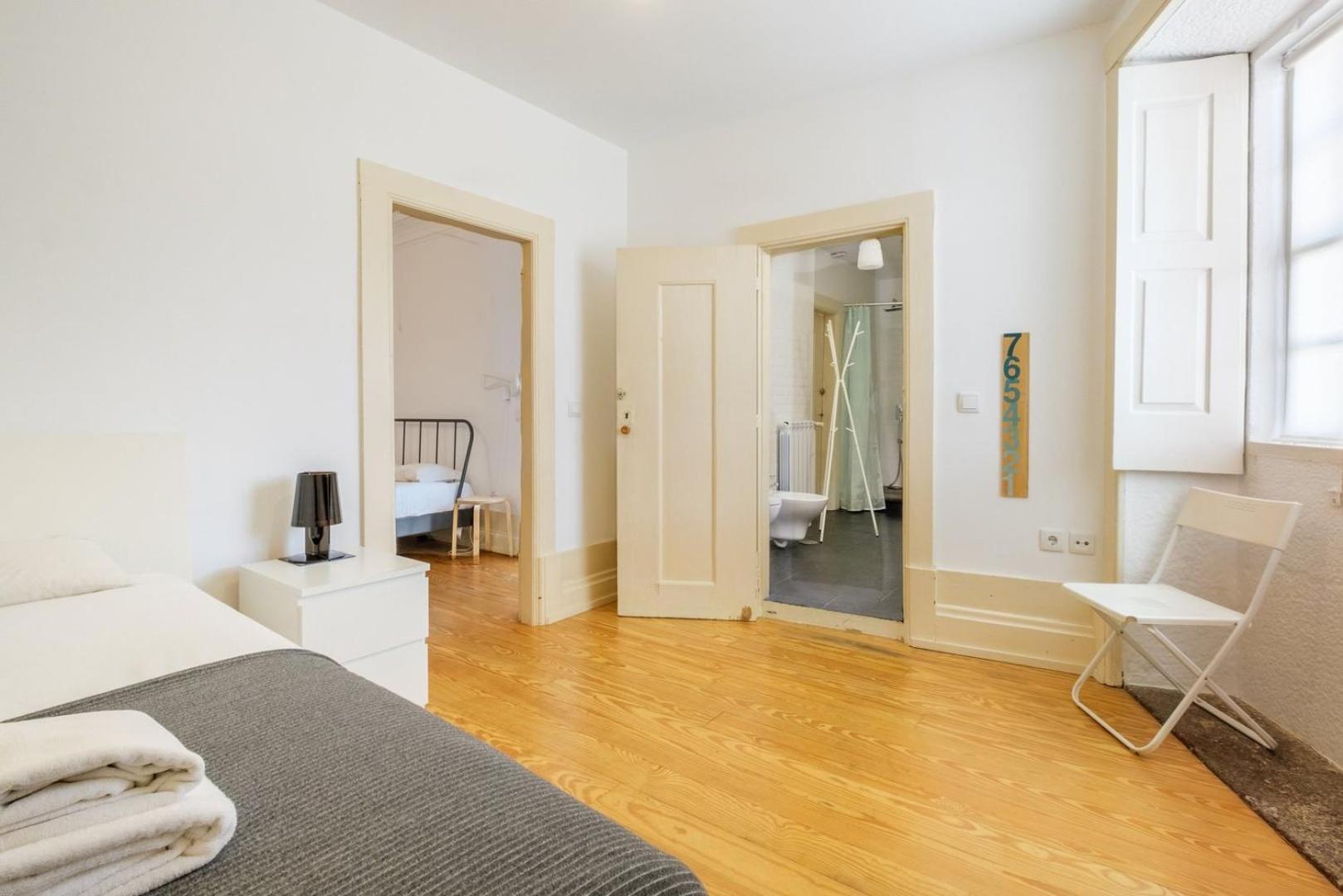 Сasa de vacaciones Guestready - Historic Courtyard Townhouse