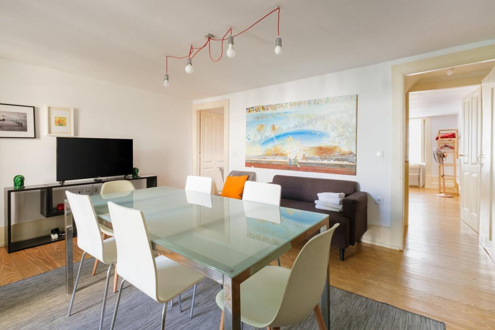 Guestready - Historic Courtyard Townhouse Oporto