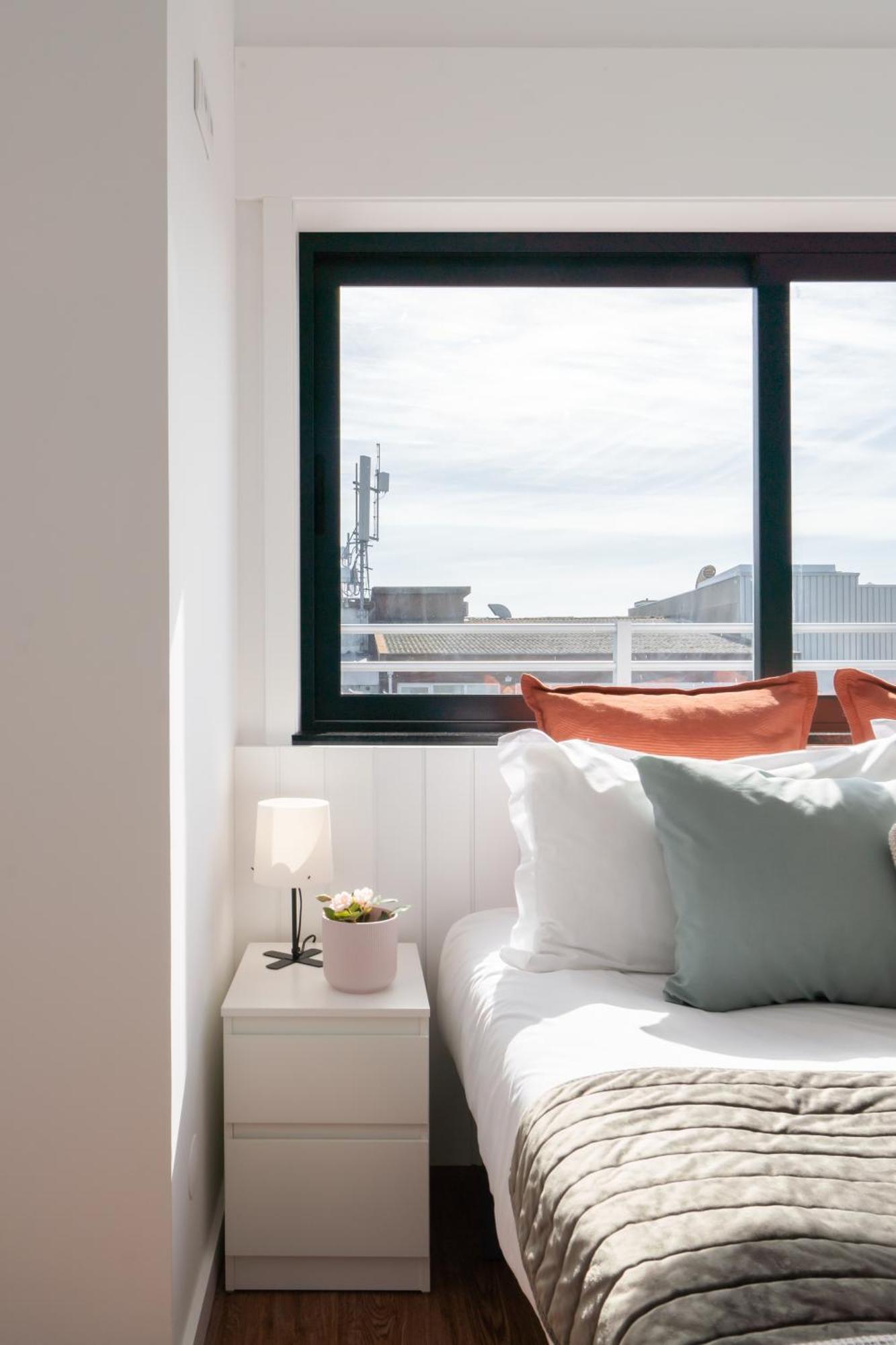 Apartamento Host Wise - Sunny Bright Flat W Balcony *