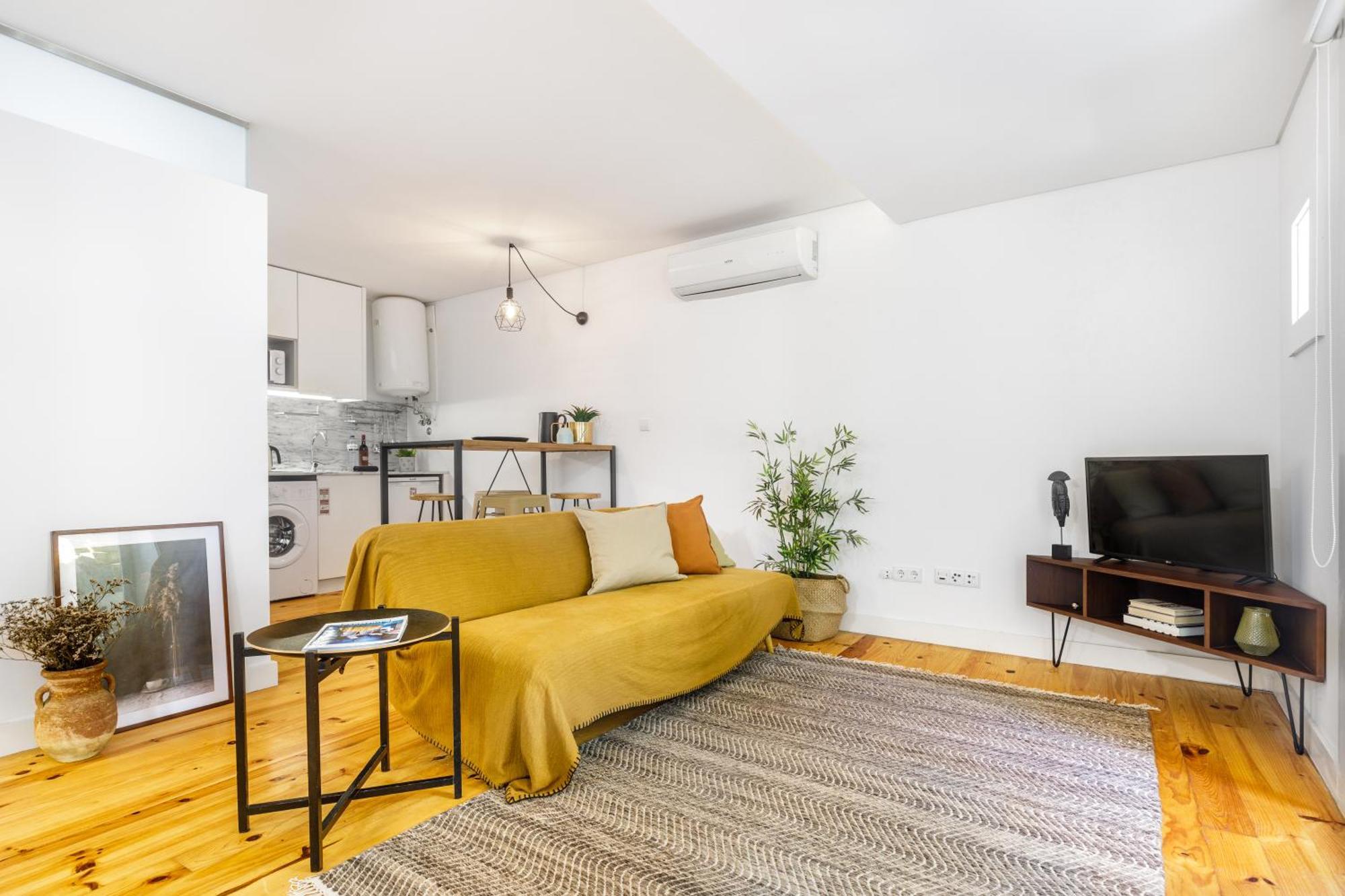 Relax By Own Places Apartment