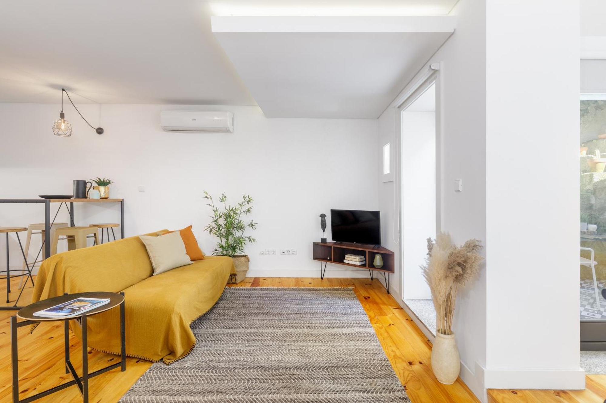 Relax By Own Places Apartment