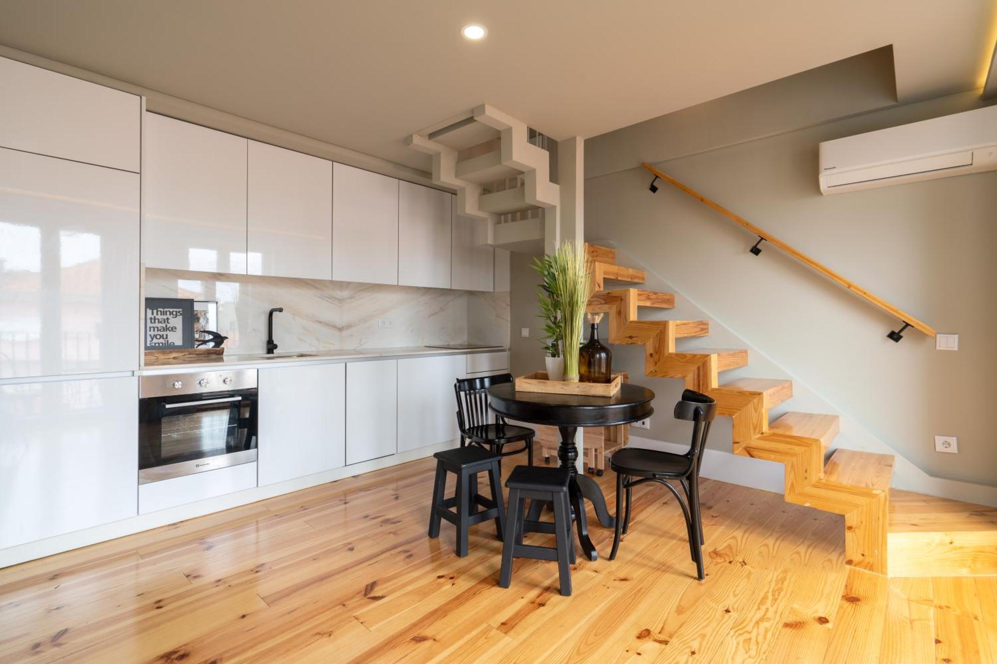 Host Wise - Modern Design Duplex W Balcony Apartamento
