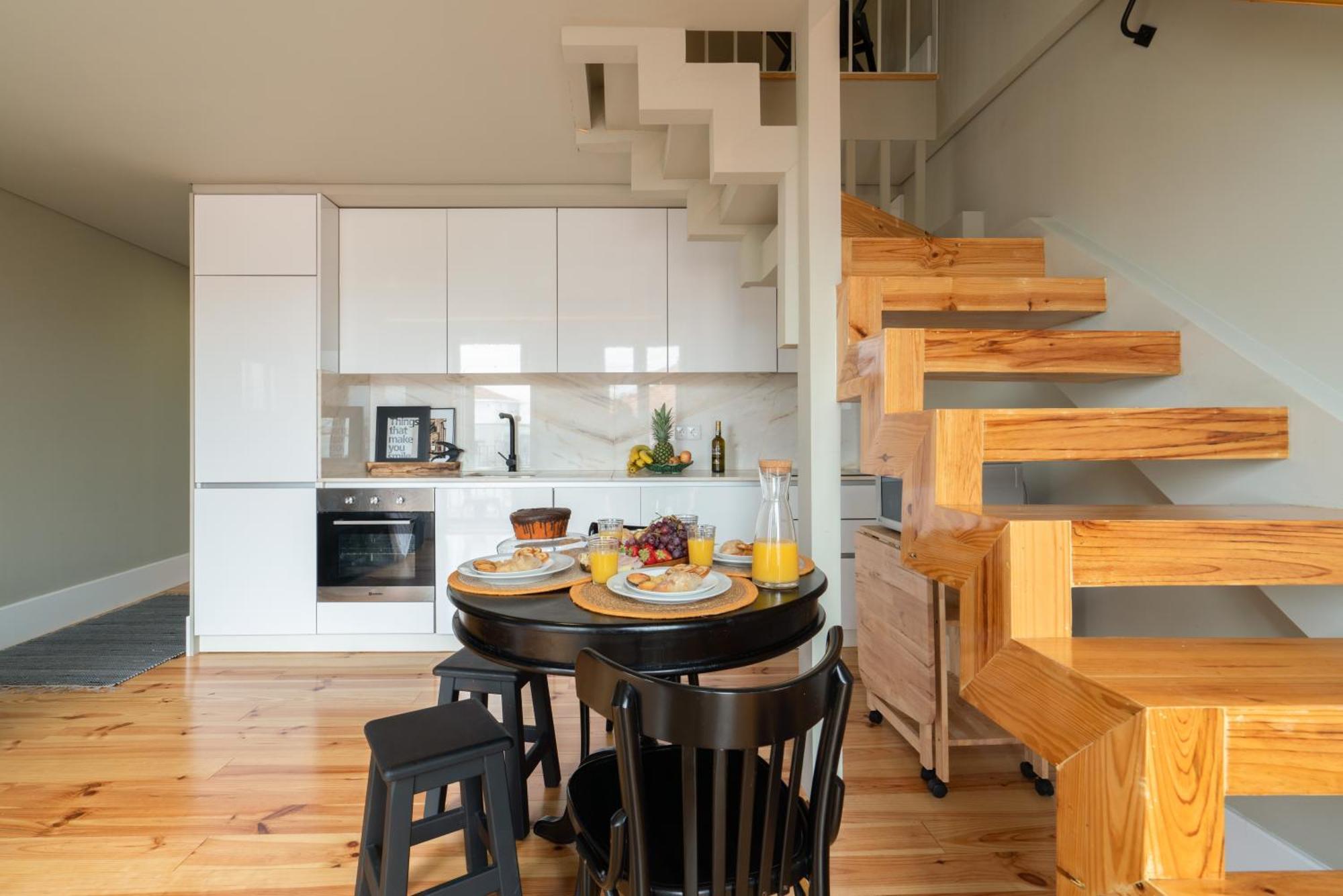 Host Wise - Modern Design Duplex W Balcony Apartamento Oporto