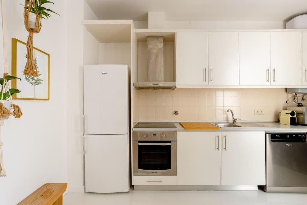 Sunny Priorado Vintage With Balcony Apartamento Oporto