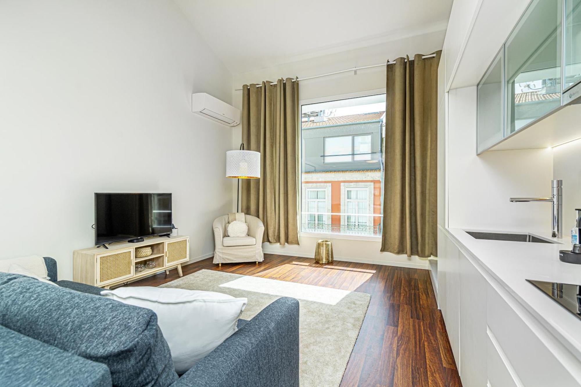 Bombarda 250 By Lovelystay Oporto