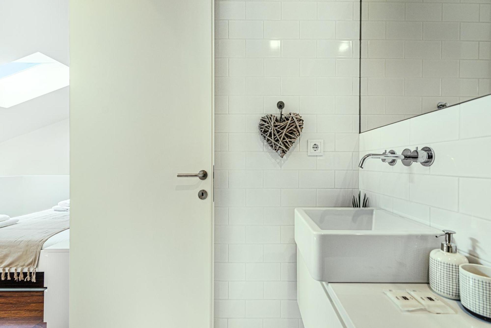 Bombarda 250 By Lovelystay Apartamento Oporto