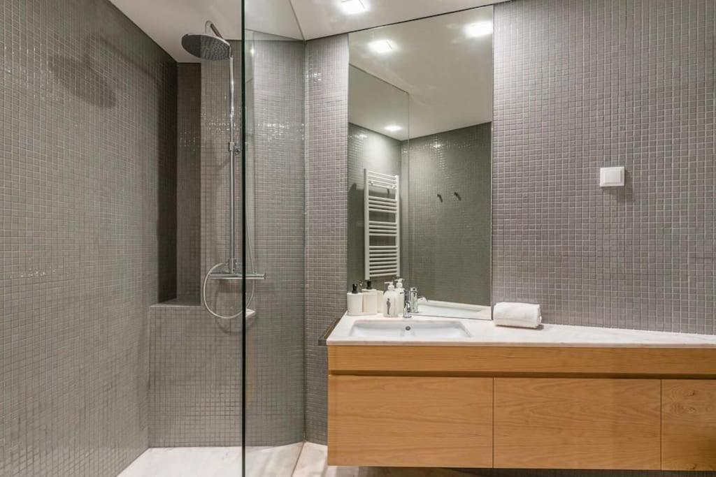 New Lux 2br Flat Free Parking Cedofeita Apartamento Oporto