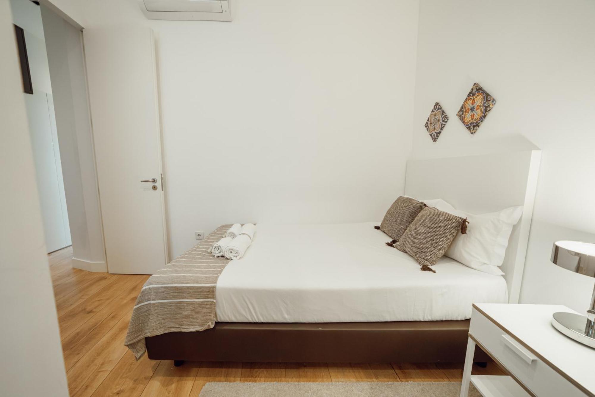 Downtown Elegant By Hosty Apartamento *
