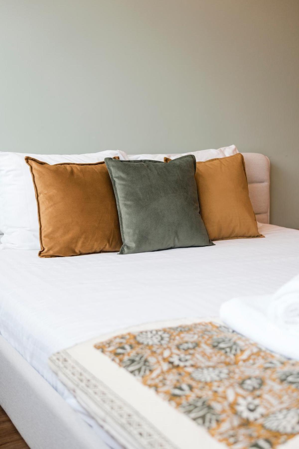 - With Ac, Parking And Balcony Apartamento