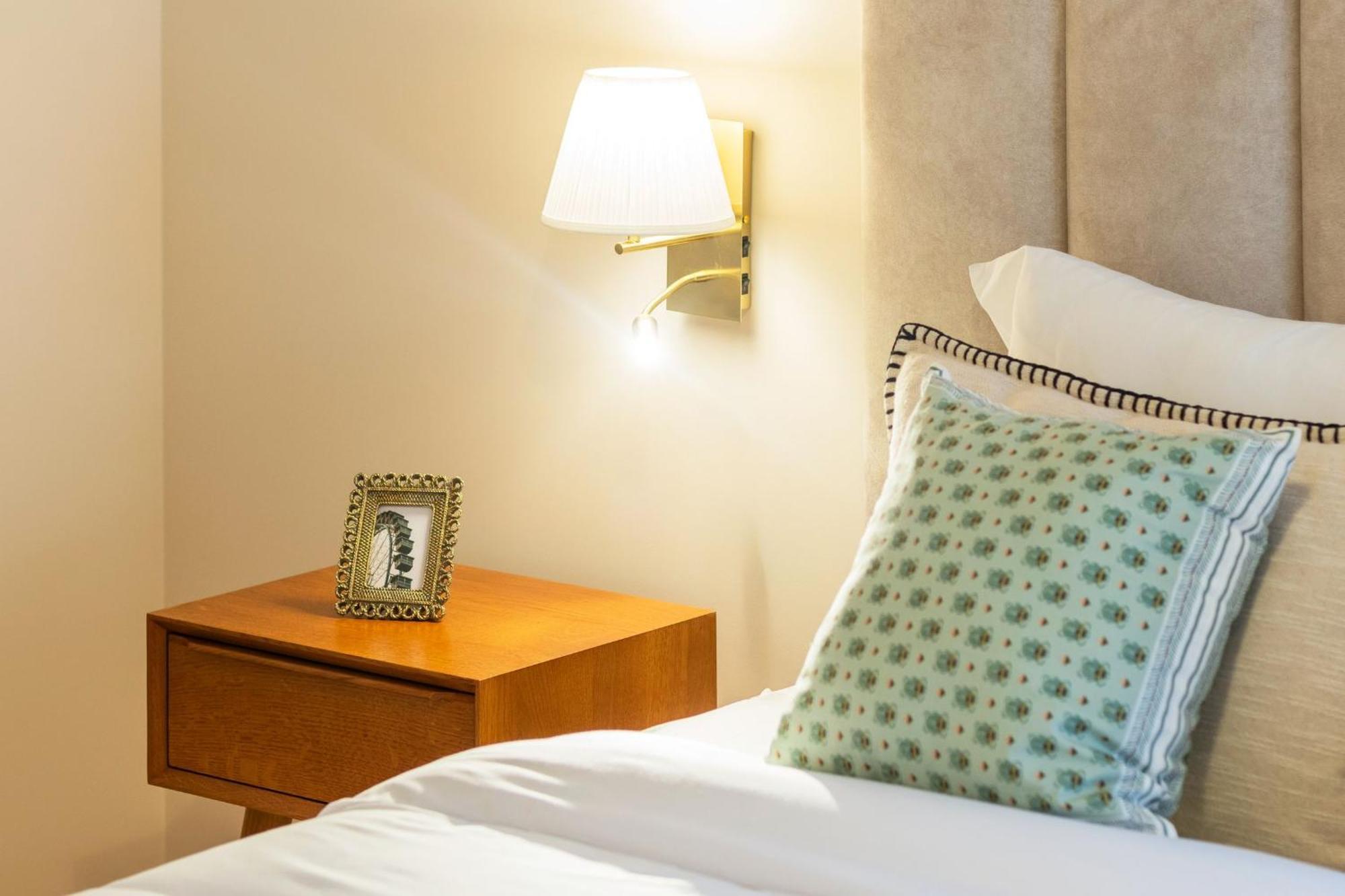 3br Joyous Wonder By Lovelystay Oporto