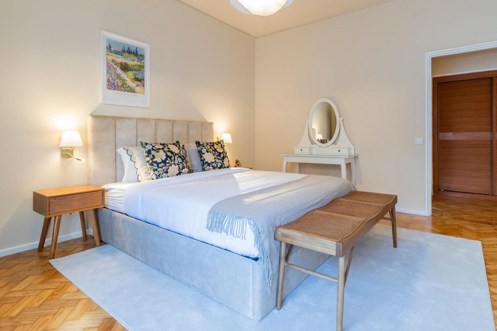 3br Joyous Wonder By Lovelystay Apartamento Oporto