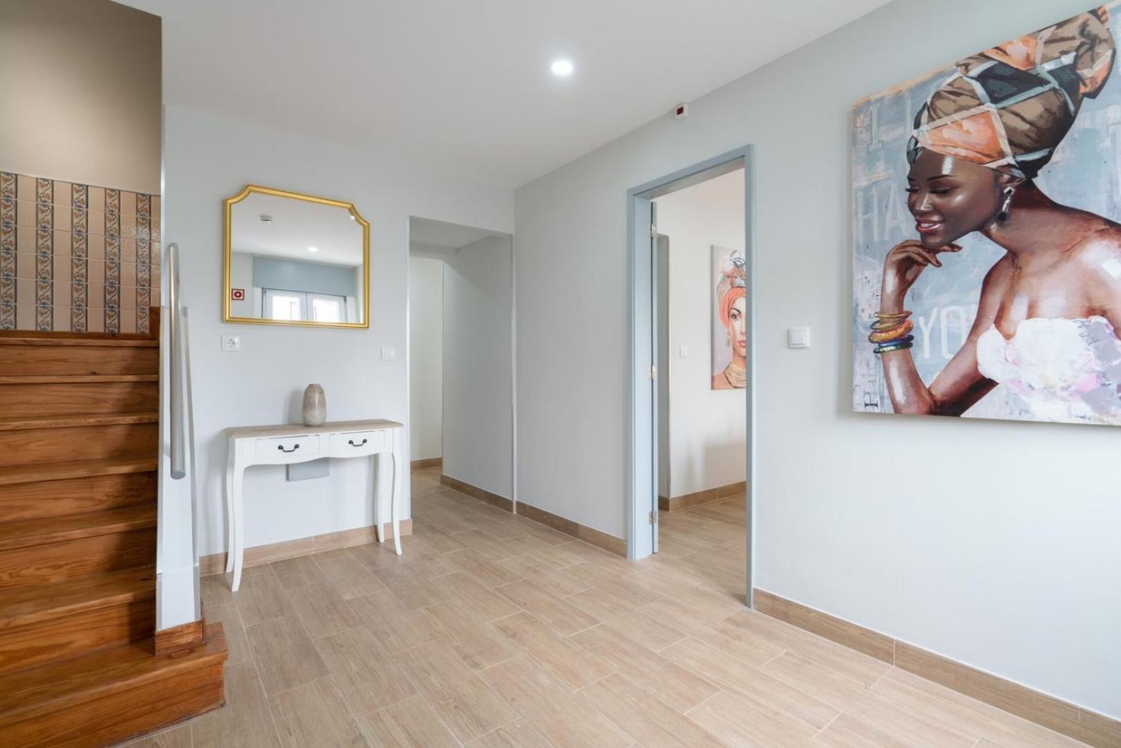 Hostwise - Charming Bright House W/ Garden Casa de férias *