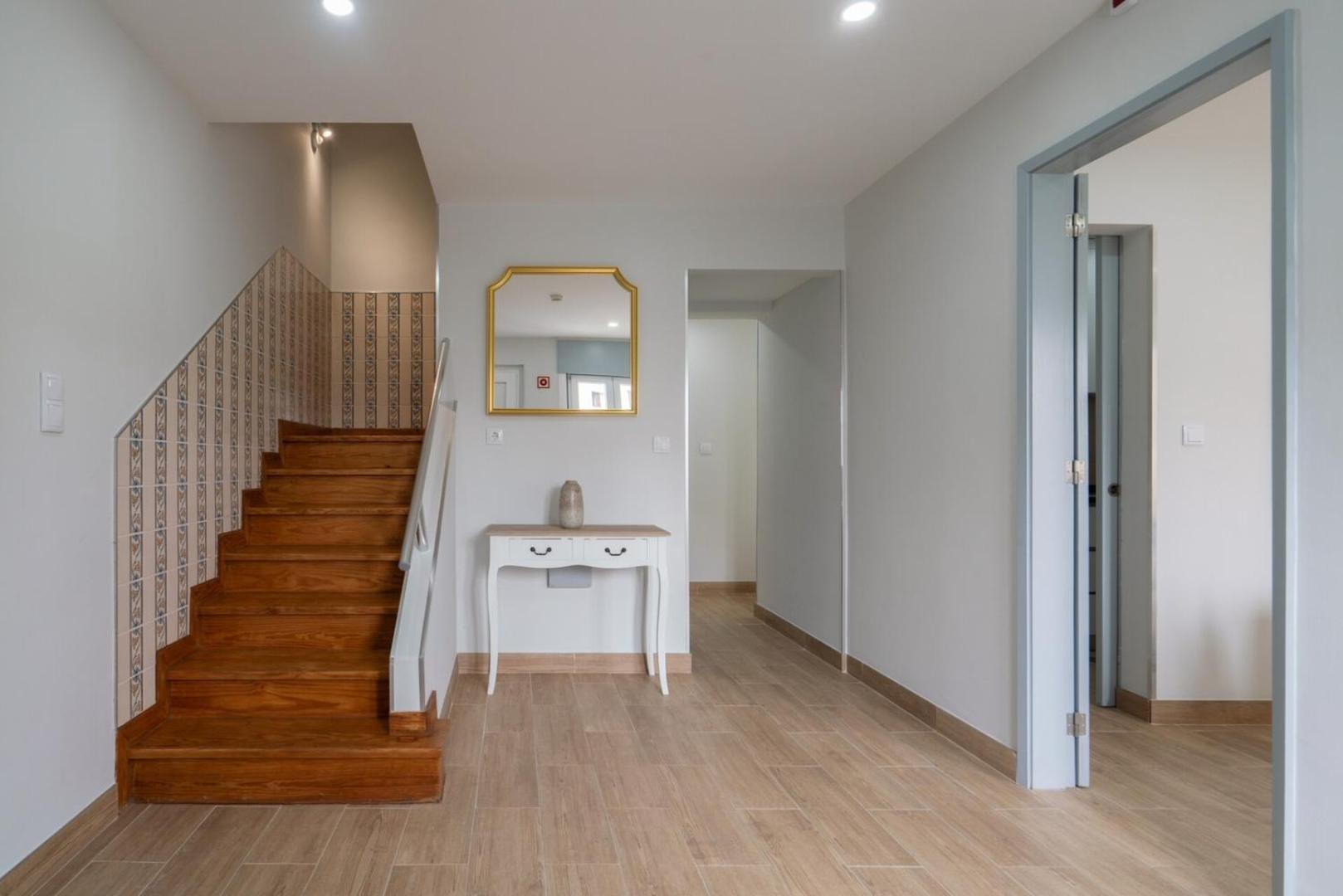 Hostwise - Charming Bright House W/ Garden Casa de Férias *
