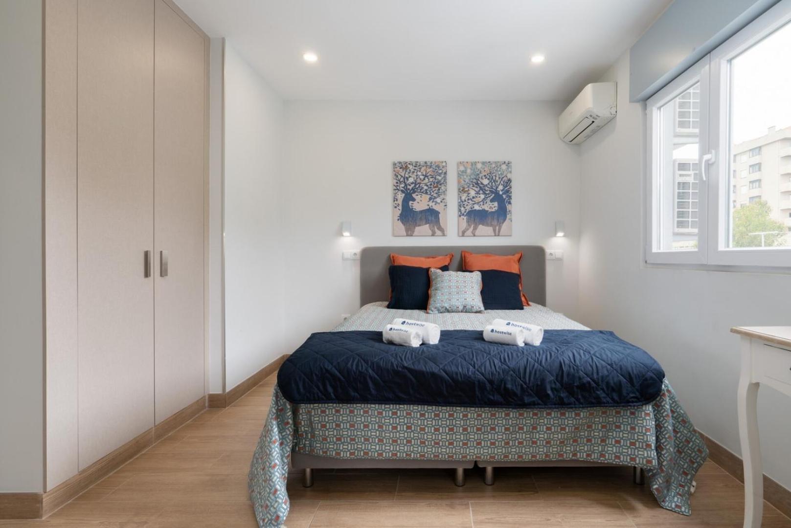 Hostwise - Charming Bright House W/ Garden Casa de Férias Porto