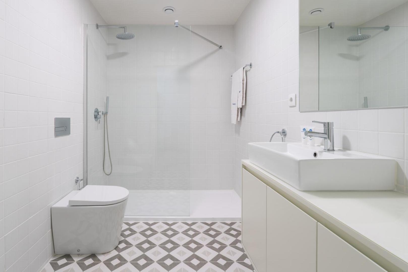 Host Wise - Stylish In Downtown