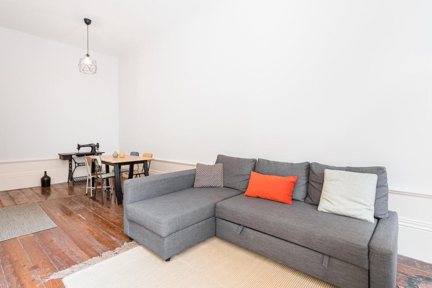 Apartment Guestready - A Modern Haven In The Centre