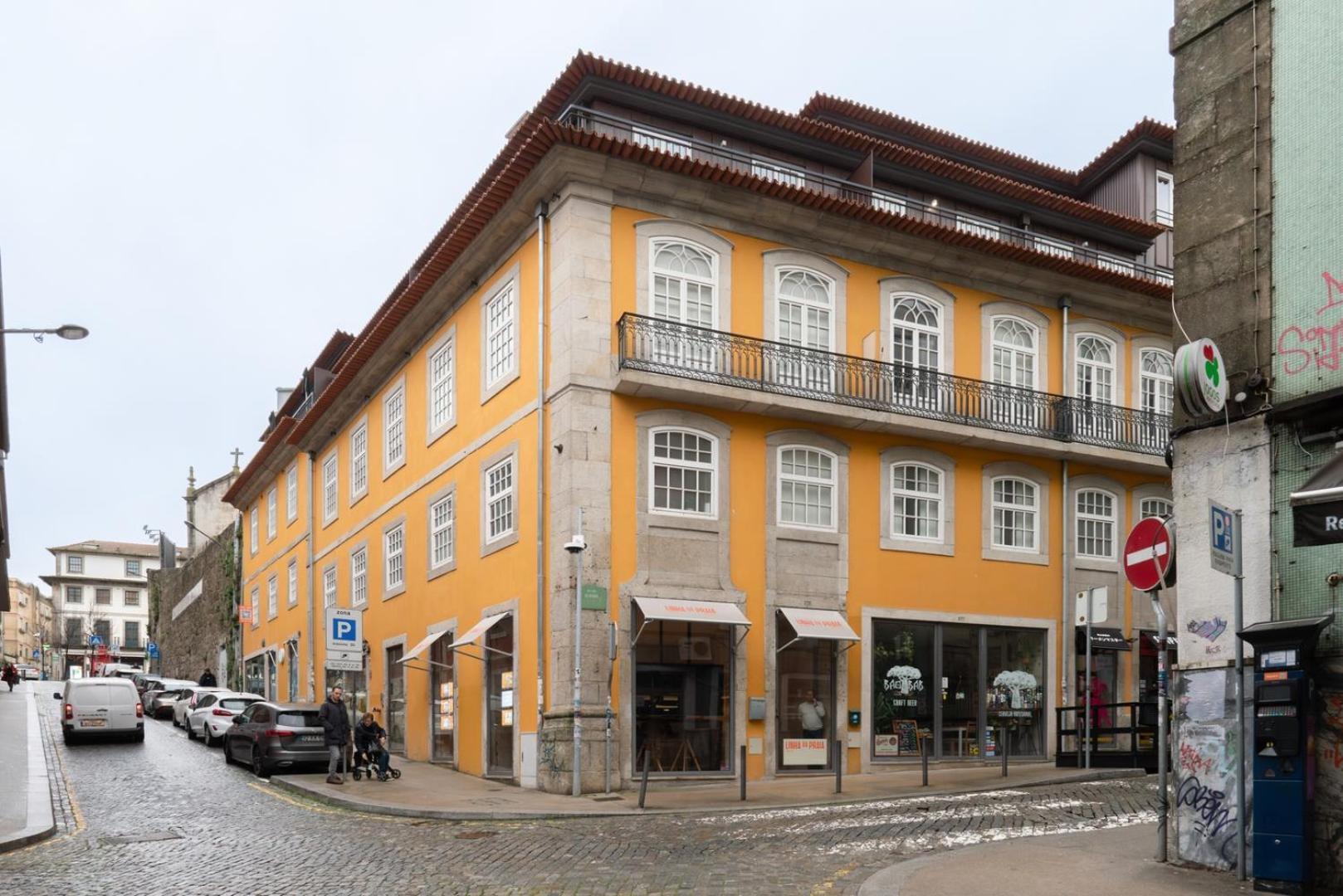 Hostwise - Stylish Retreat In Porto's Heart Apartamento Oporto