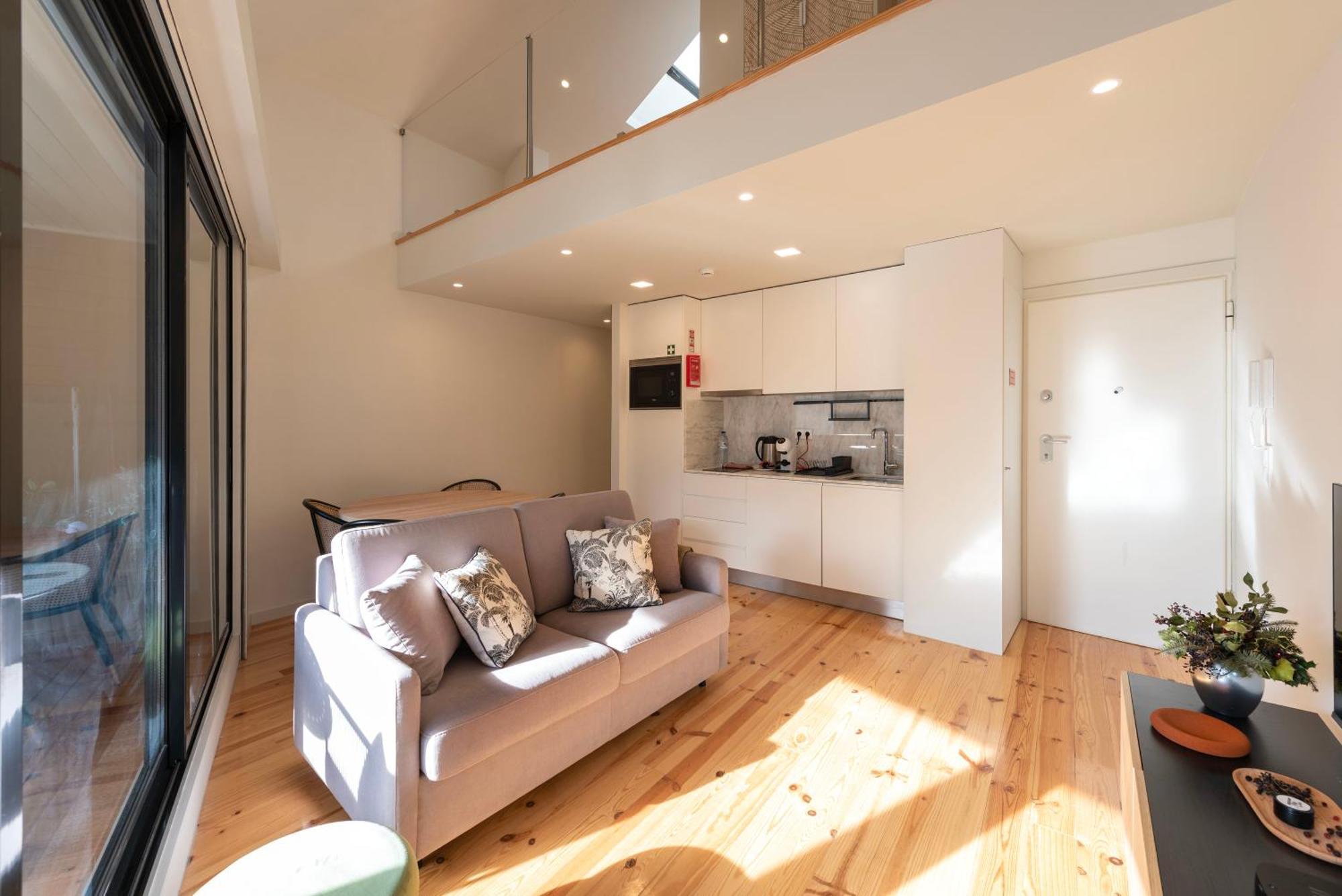 Luxe With Shared Pool And Garden Apartamento Oporto