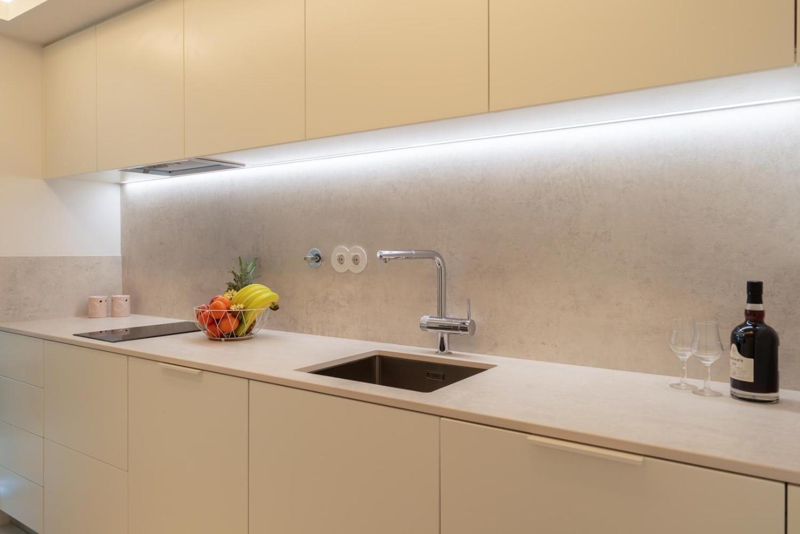 Hostwise - Stylish & Bright Apartamento *