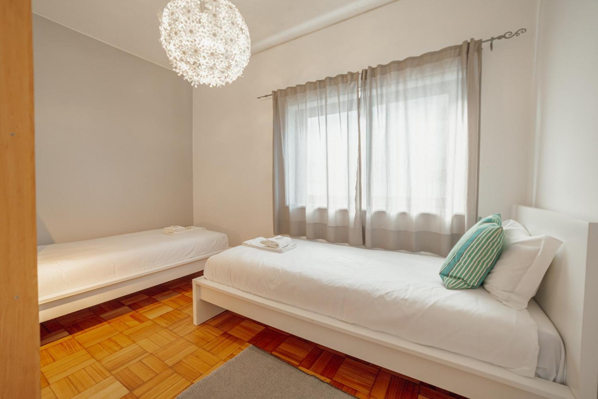 Summer Espinho Flat By Vacationy Oporto