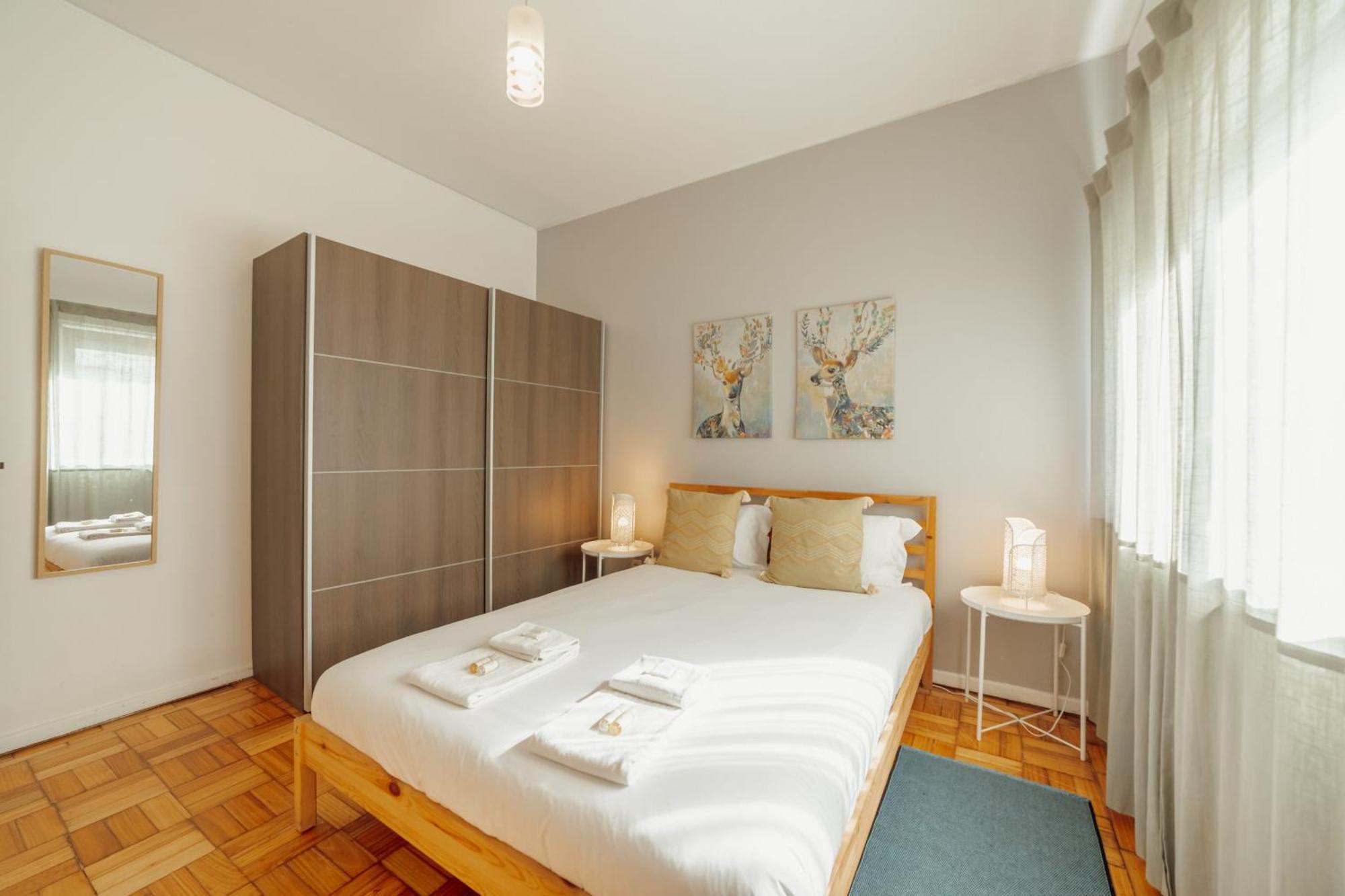 Summer Espinho Flat By Vacationy * Oporto