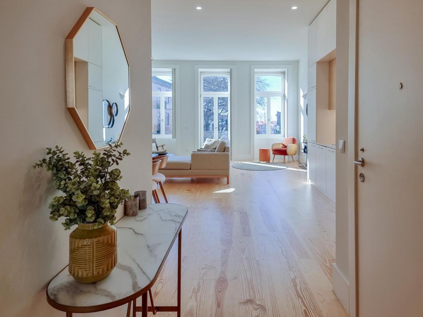 Apartamento Spacious Flat With Private Terrace And Shared Pool