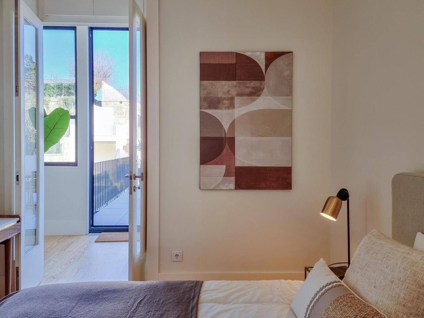 Spacious Flat With Private Terrace And Shared Pool Apartamento Porto