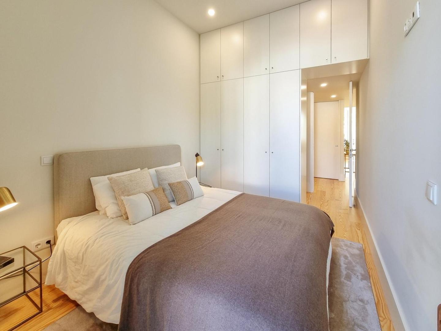 Apartamento Spacious Flat With Private Terrace And Shared Pool Porto