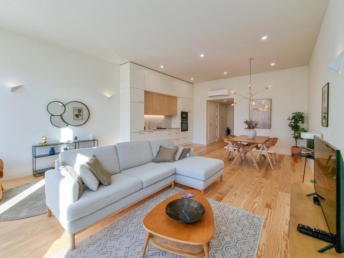 Apartamento Spacious Flat With Private Terrace And Shared Pool