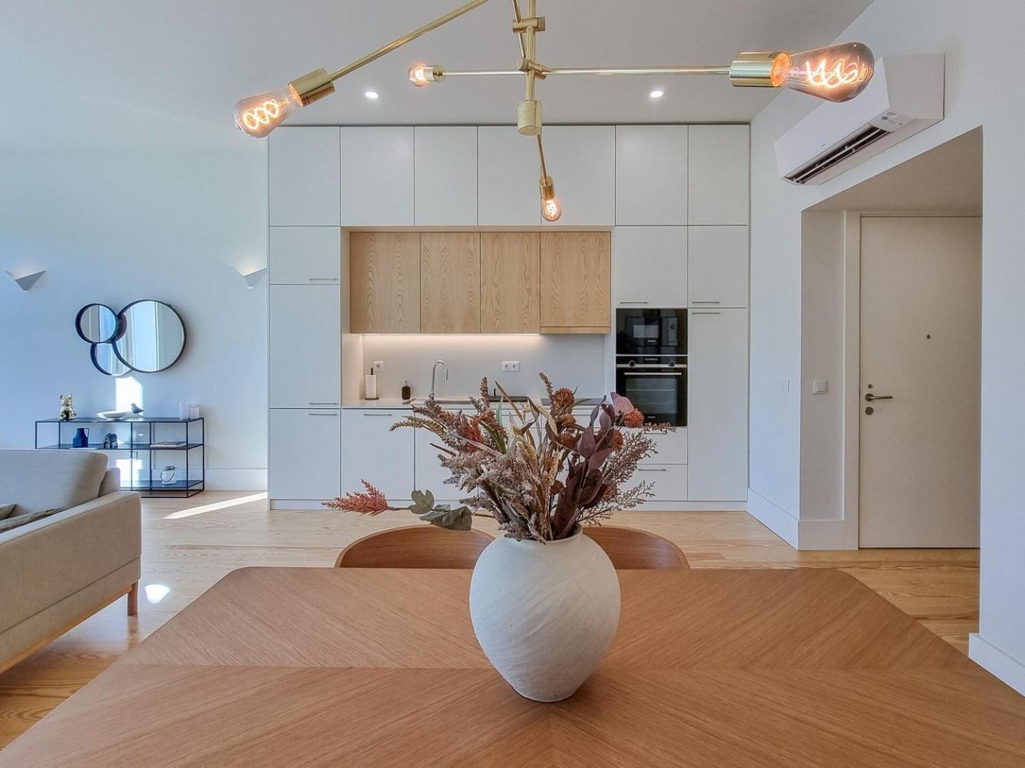 Apartamento Spacious Flat With Private Terrace And Shared Pool Porto