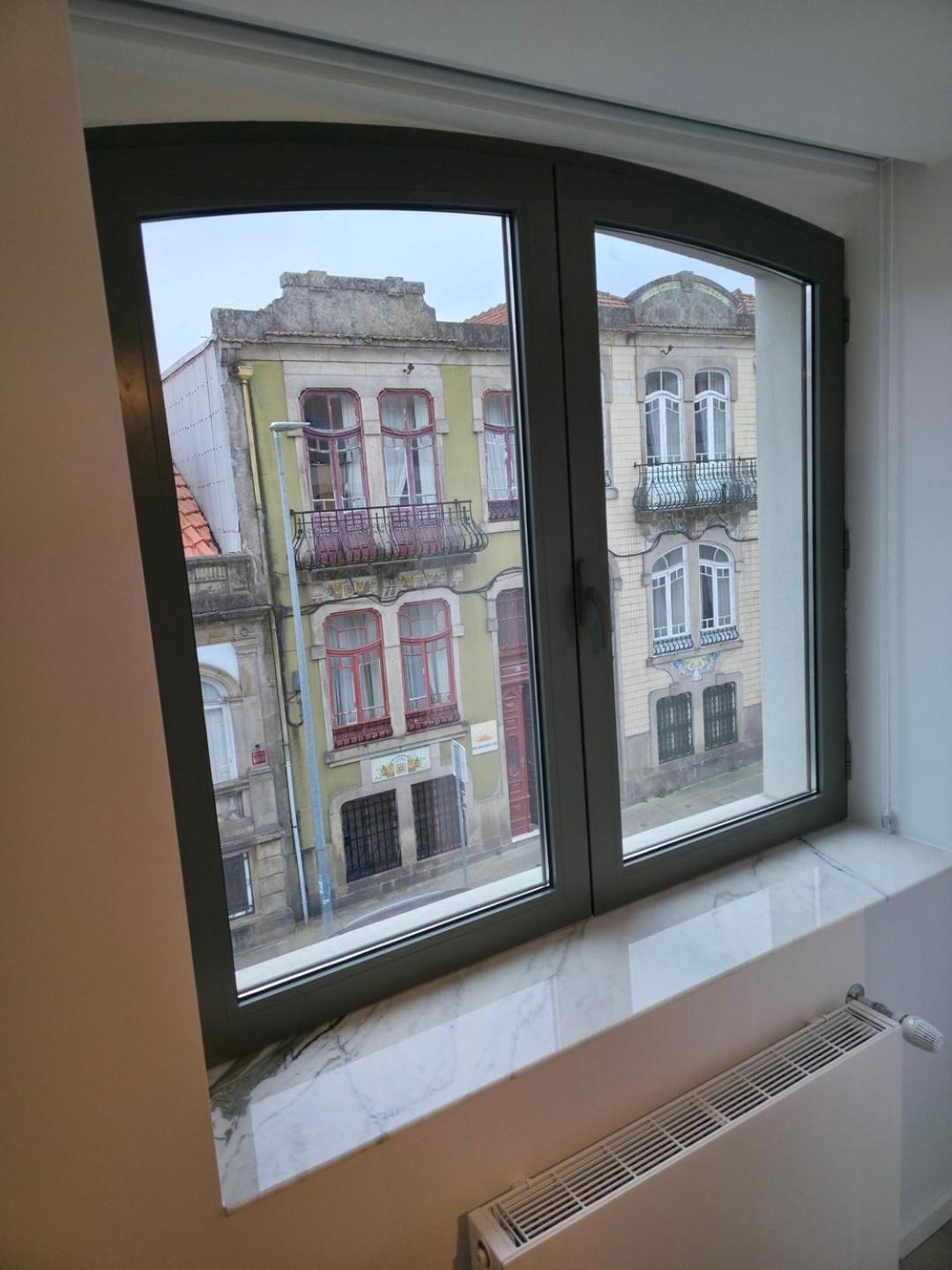 Apartamento Spacious And Modern 2-bed With Garage *