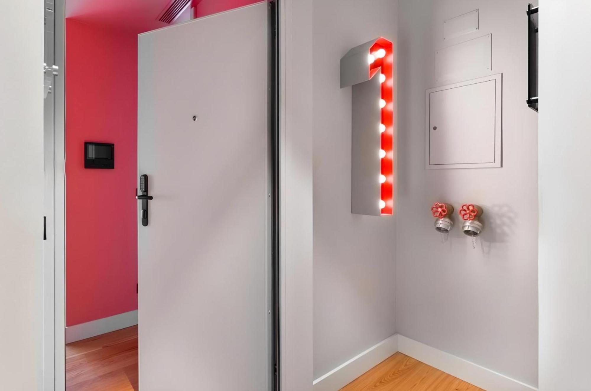 Center-1 W Ac Apartamento Oporto