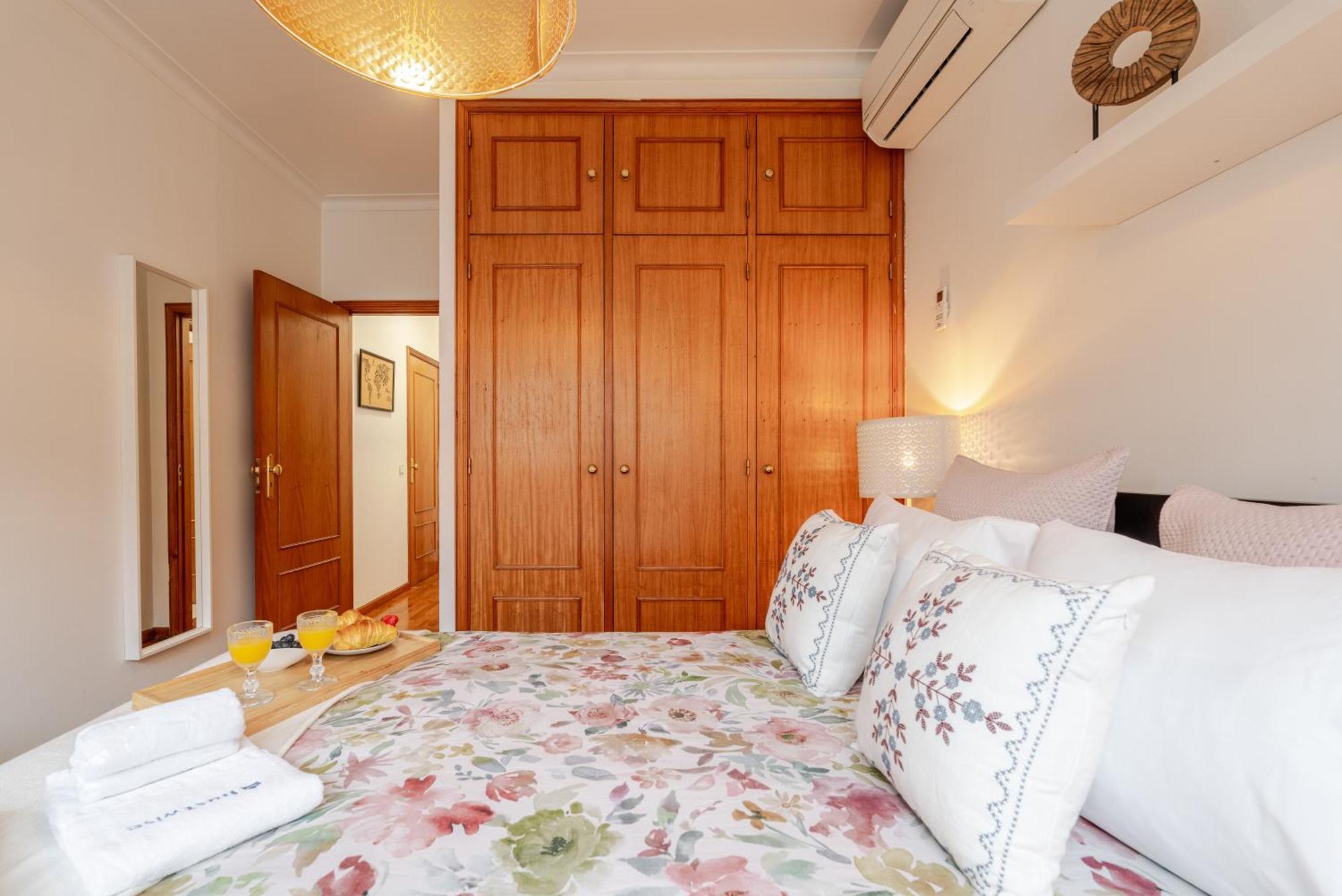 Host Wise - Rustic Bright Flat - Centre Porto