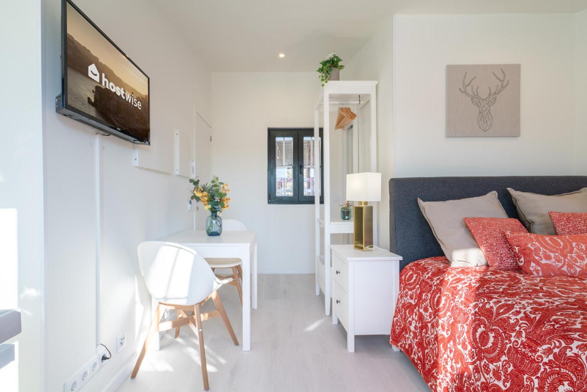 Host Wise - Cheerful Sunny Flat - Historic Center Oporto