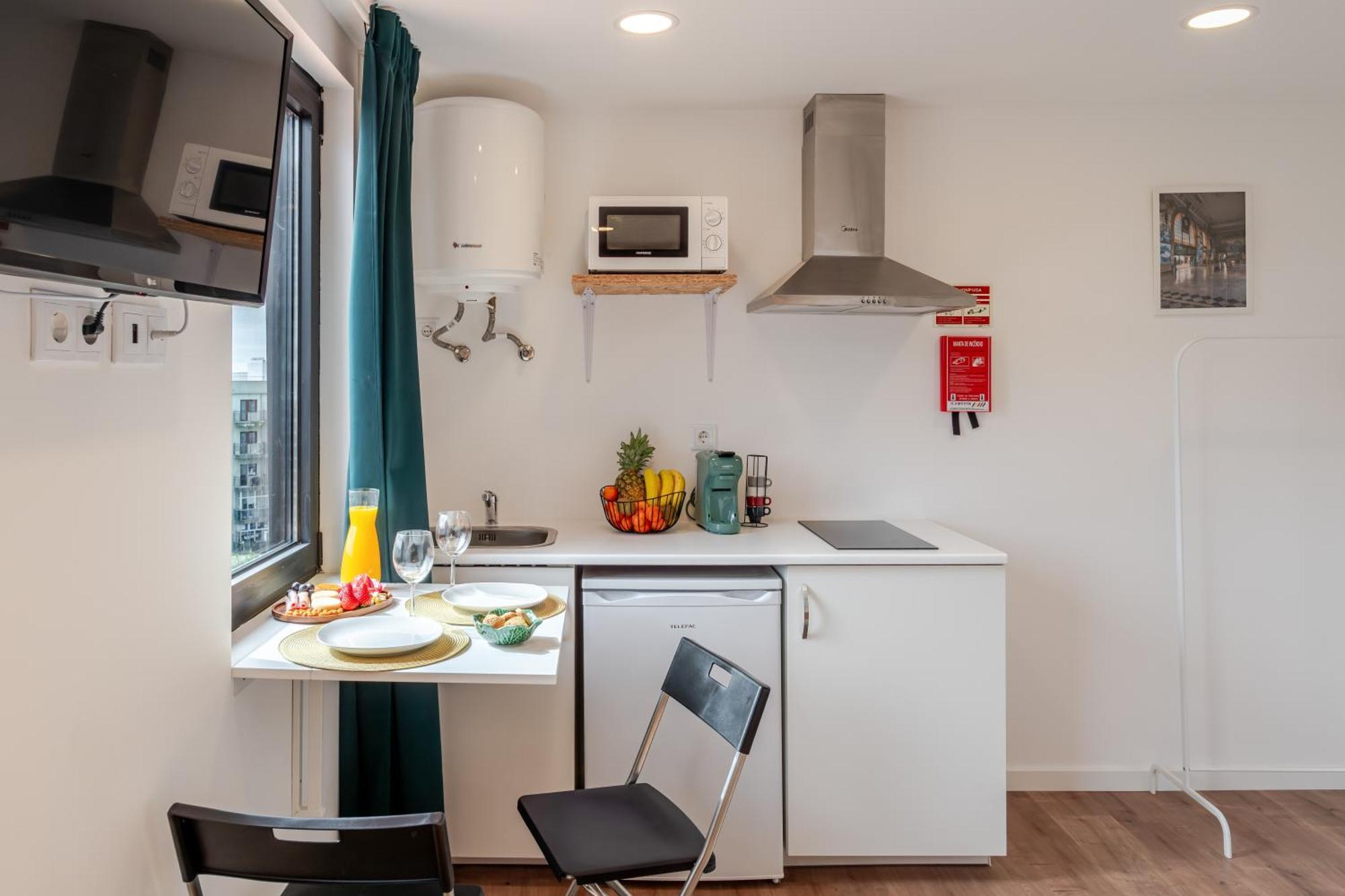 Hostwise - Stylish Sunny Flats Apartamento