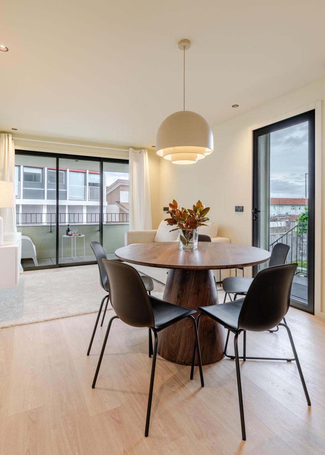 Hostwise - Stylish Flat With Terrace & Garage Apartamento