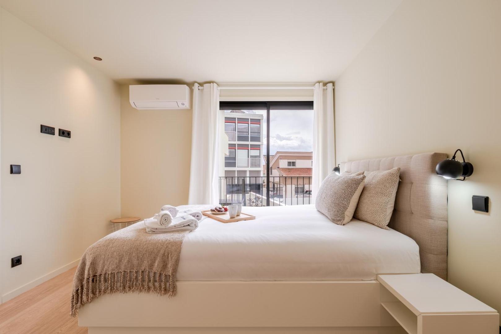 Hostwise - Stylish Flat With Terrace & Garage Apartamento