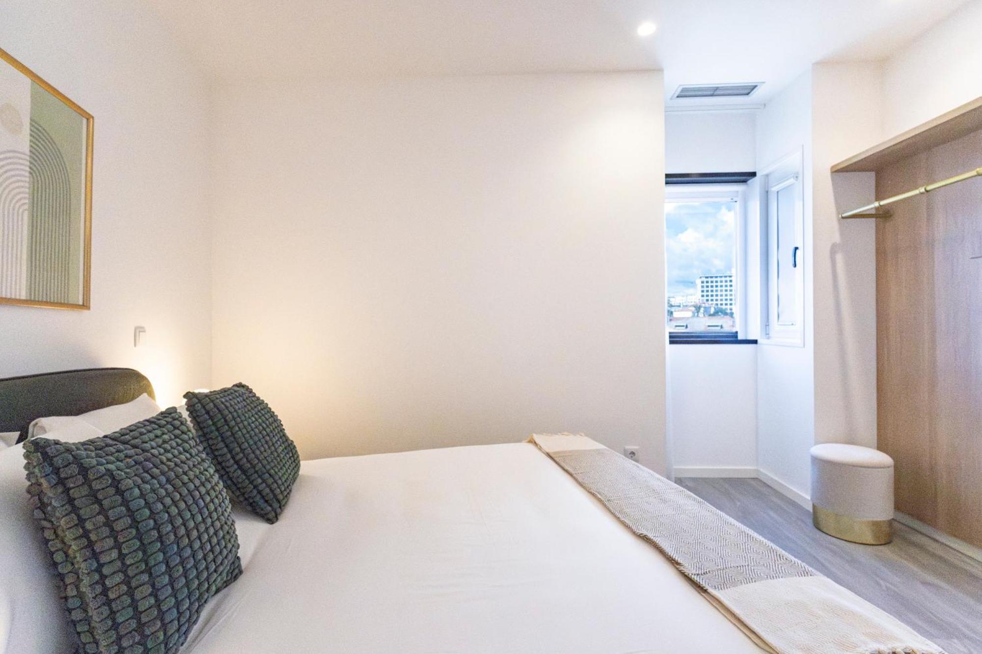 Bright 2br Flat Near Praca Da Galiza By Lovelystay Apartamento *