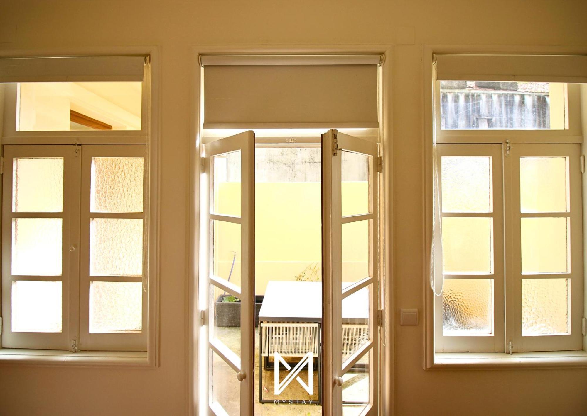 Apartamento Mystay - The Poet - Fernando Pessoa *