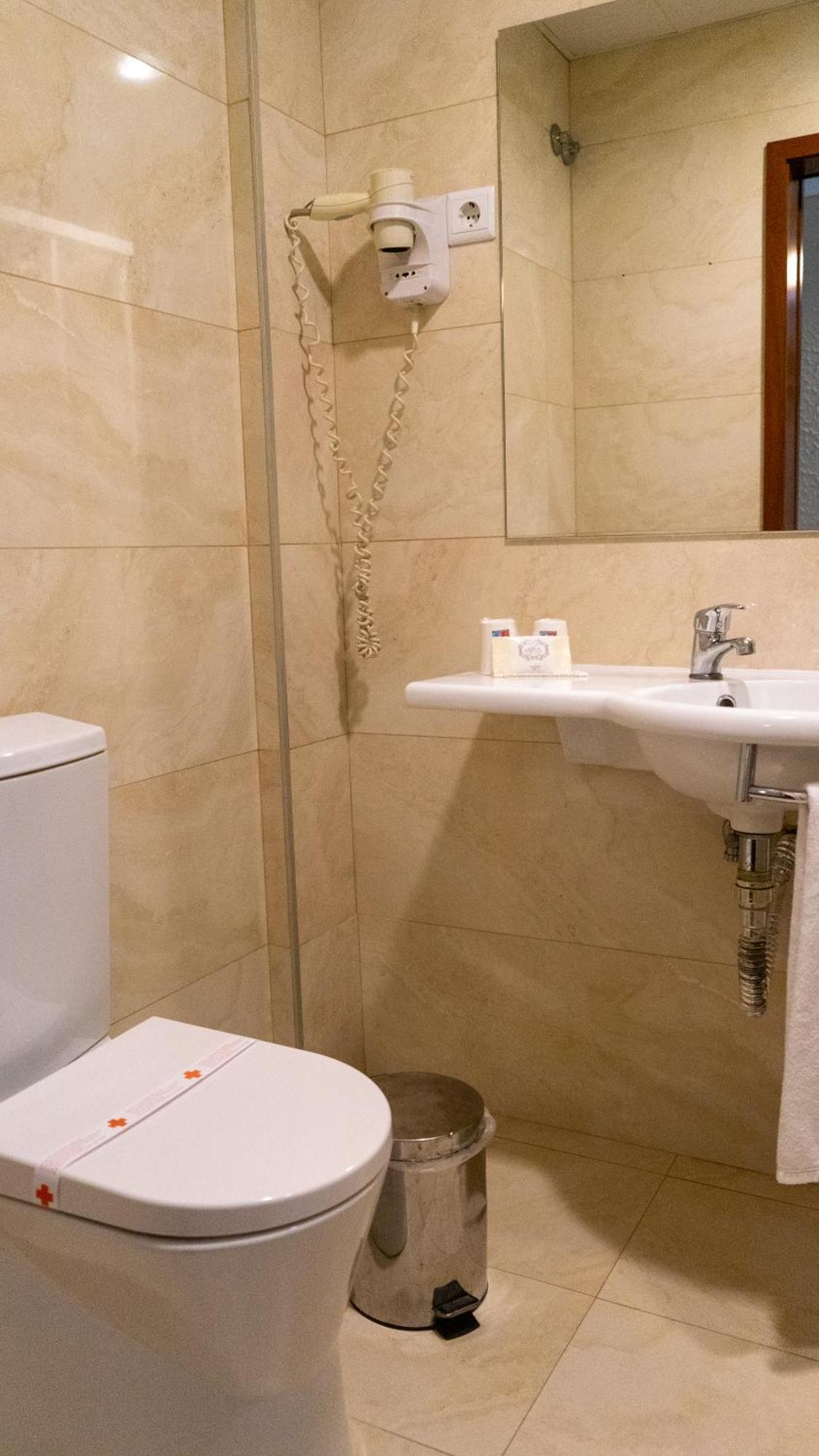 Hotel Hotiday Collection -