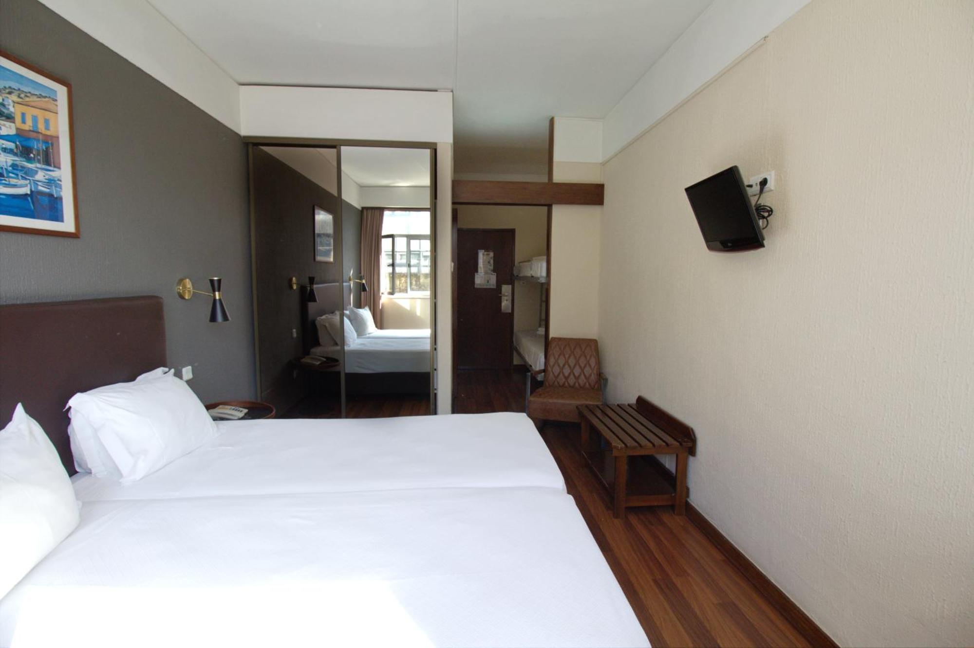 Hotiday Collection - Hotel 3*