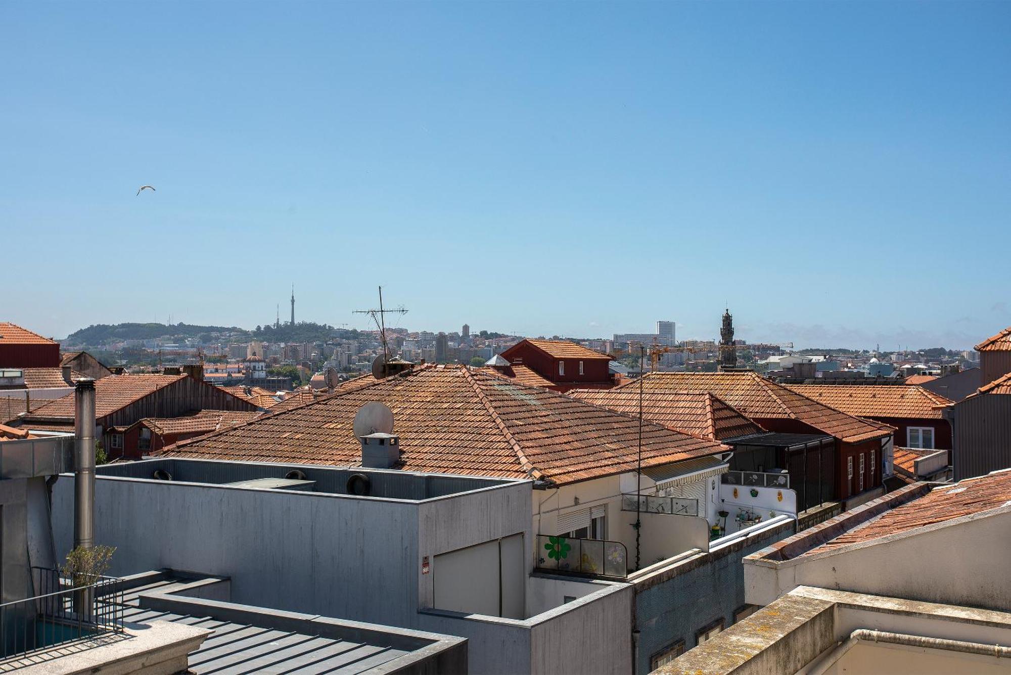 Liiiving In - Downtown Balcony Apartamento Oporto
