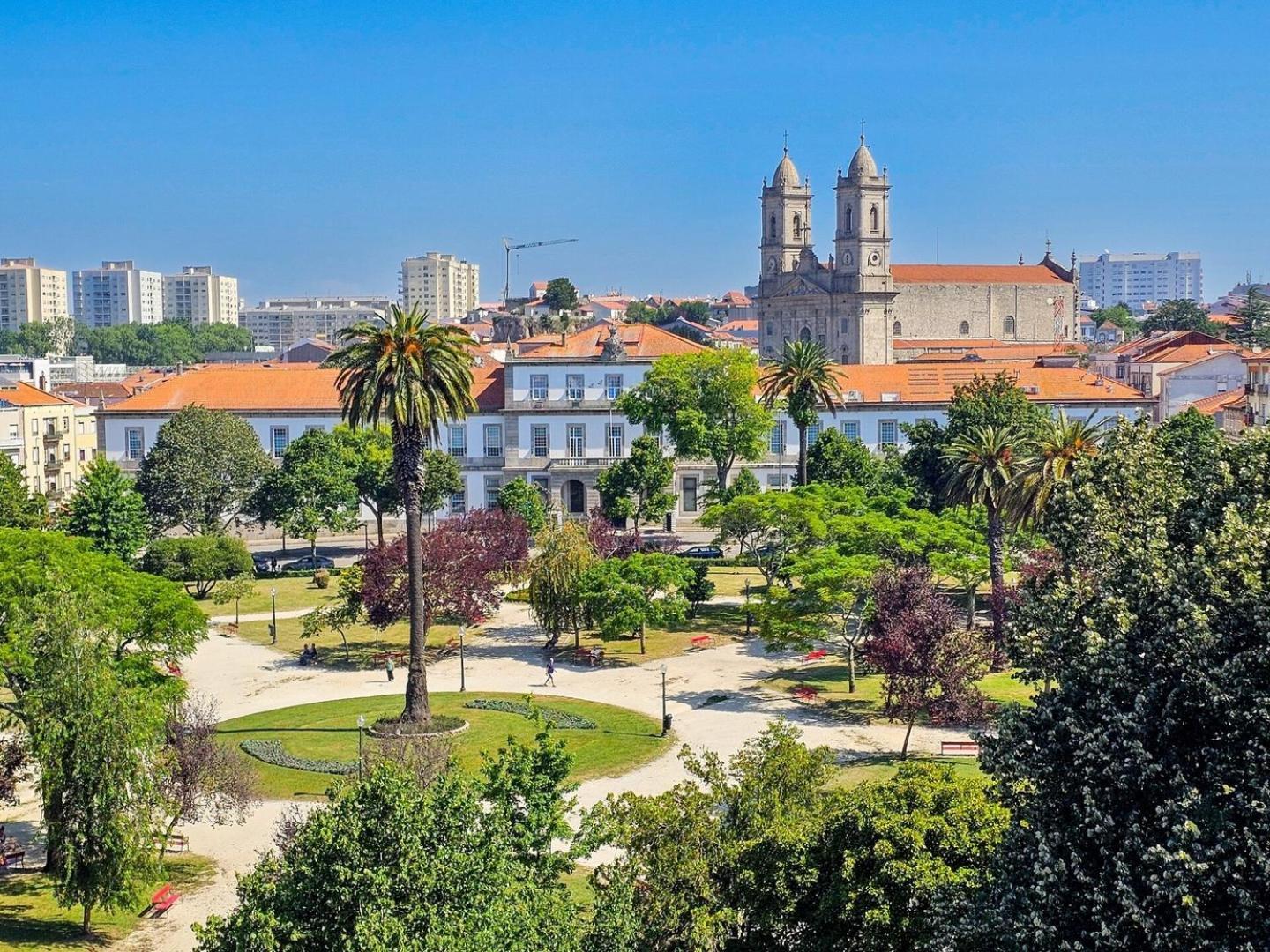 Republic Square View * Oporto