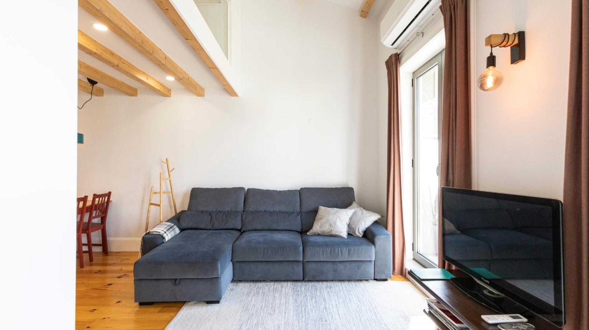 Stylish Duplex With Balcony In By Lovelystay