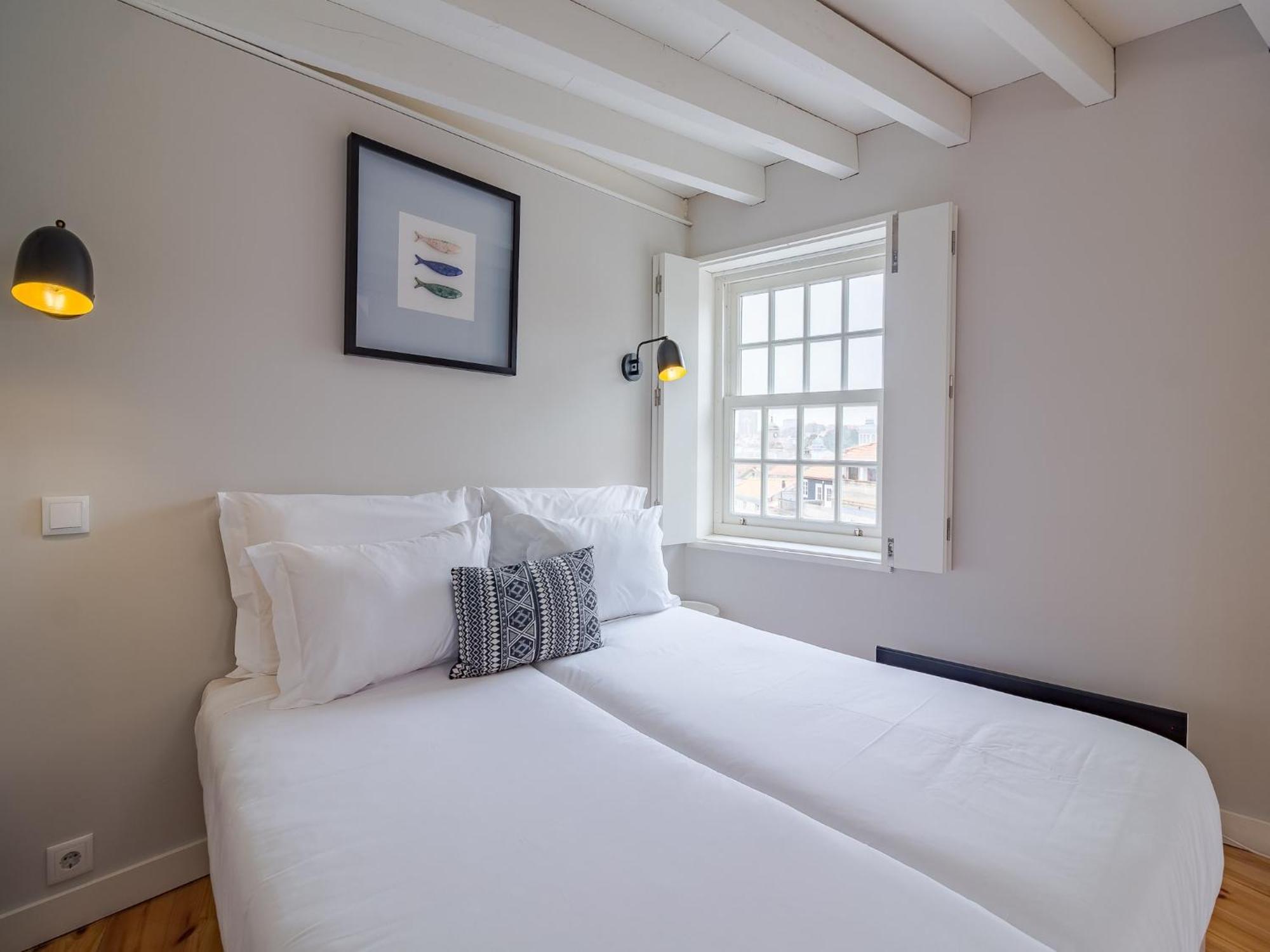 Comfortable In * Oporto