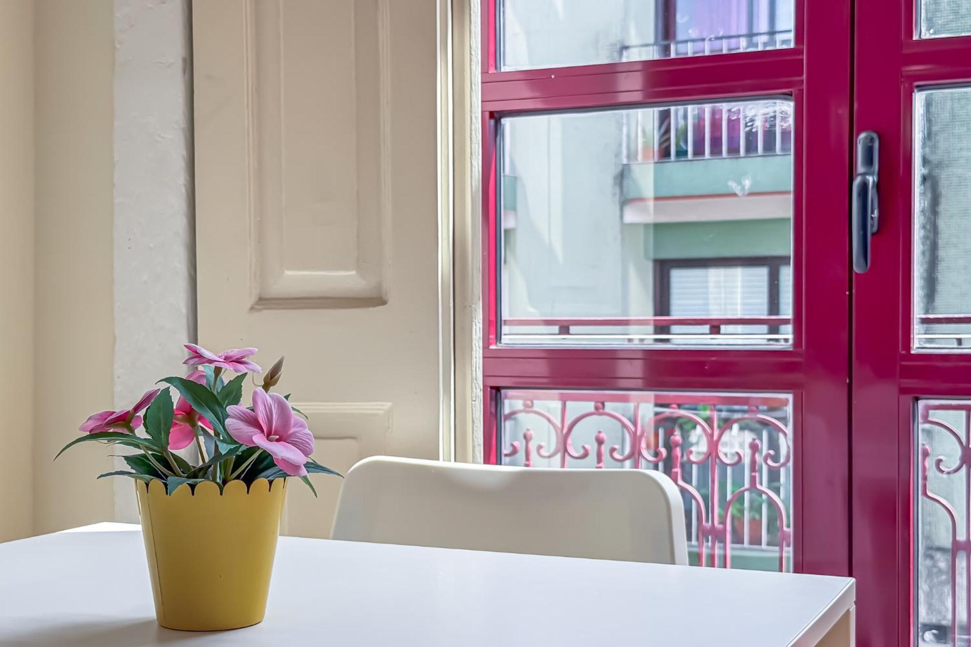 Close To Everything Your Yellow Prm 1f Apartamento *